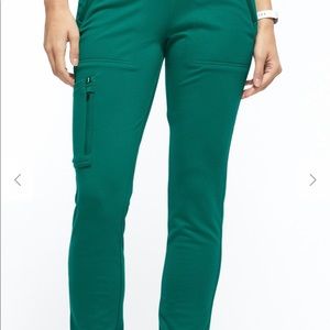 Jaanuu jogger scrubs